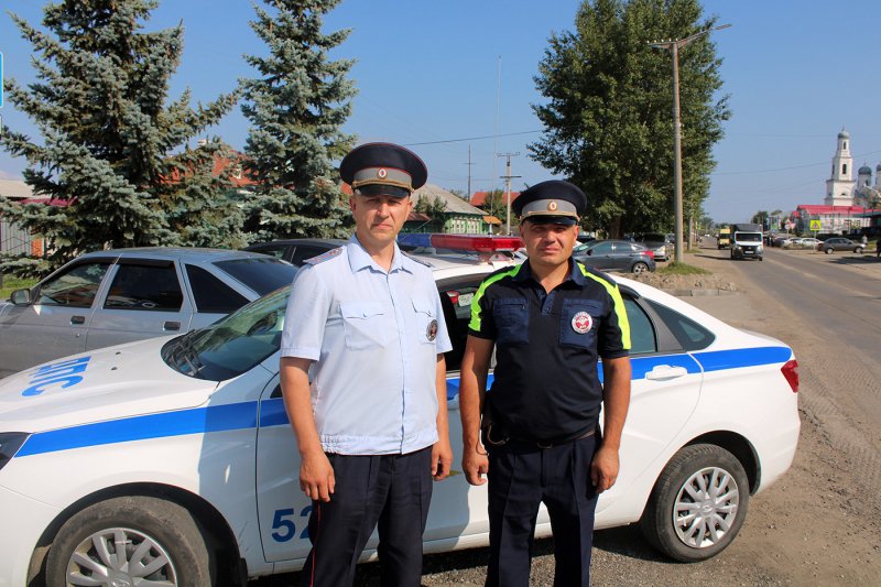 Полицейские Каслинского района помогли местной жительнице вернуться домой